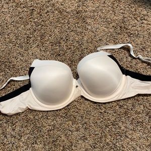 Light pink Victoria’s Secret Bra